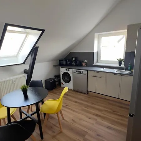 Mit Privatparkplatz Nahe Innenstadt Neumünster