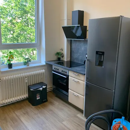 Mit Privatparkplatz Nahe Innenstadt *